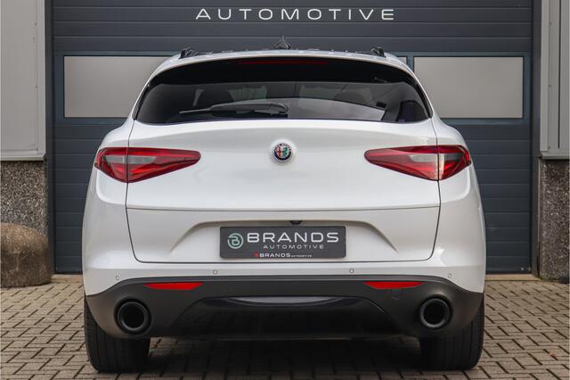 Alfa Romeo Stelvio 2.0 Super Q4 Vol opties 280PK Veloce pack Pano H&K