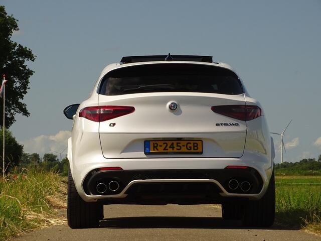 Alfa Romeo Stelvio 2.9 V6 AWD Quadrifoglio | 600PK | Nieuwe motor! | Carplay | Uniek netjes!