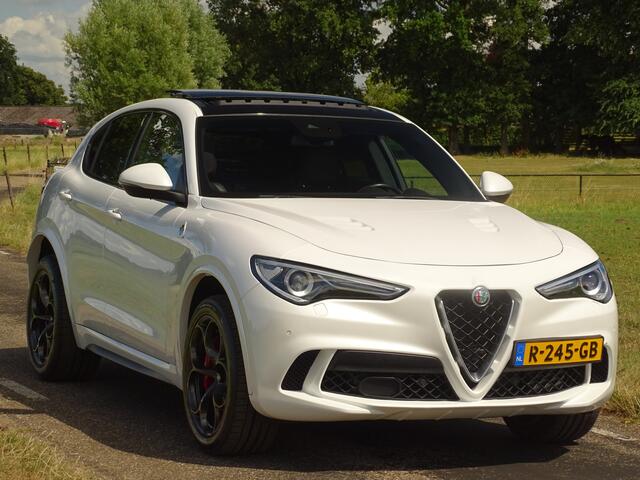 Alfa Romeo Stelvio 2.9 V6 AWD Quadrifoglio | 600PK | Nieuwe motor! | Carplay | Uniek netjes!