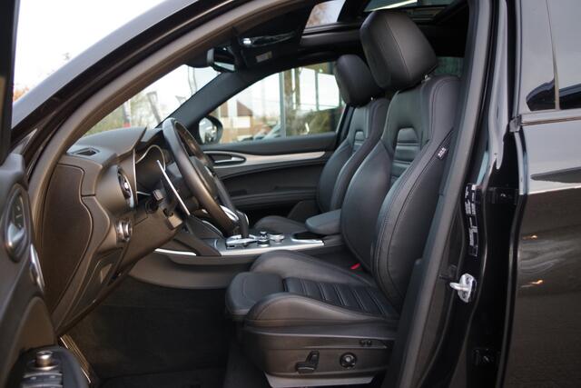 Alfa Romeo Stelvio 2.0 T 280 PK AWD Q4 Veloce, Adap. Onderstel, Panoramadak, Trekhaak, H/K Sound, Lederen Sportstoelen