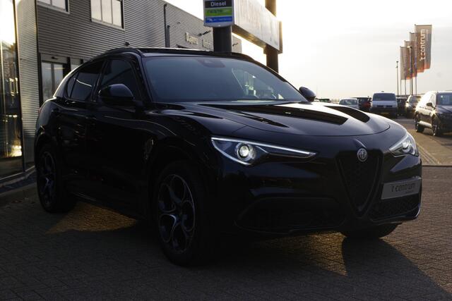 Alfa Romeo Stelvio 2.0 T 280 PK AWD Q4 Veloce, Adap. Onderstel, Panoramadak, Trekhaak, H/K Sound, Lederen Sportstoelen