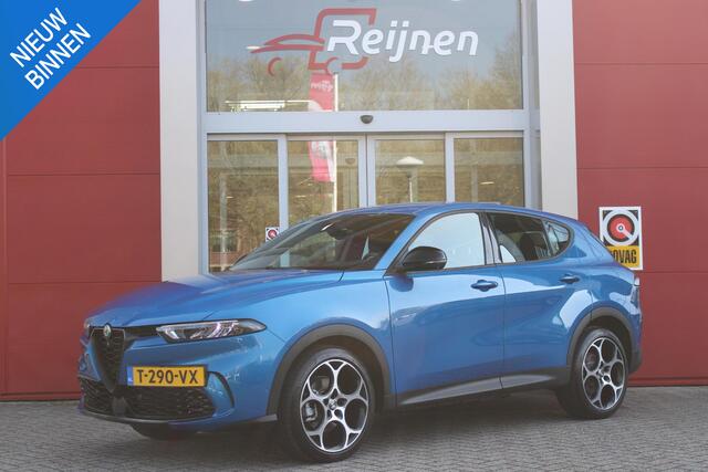 Alfa Romeo Tonale 1.5T 130PK Hybrid SPRINT | 360° CAMERA | NAVIGATIE | DRAADLOOS APPLE CARPLAY / ANDROID AUTO | 19 "INCH LICHTMETALEN VELGEN | ADAPTIVE CRUISE CONTROL | KEYLESS ENTRY / START | VOORSTOELEN / STUUR VERWARMD | VERWARMDE RUITENSPROEIERS | DRAADLOZE TELEFOONLAD