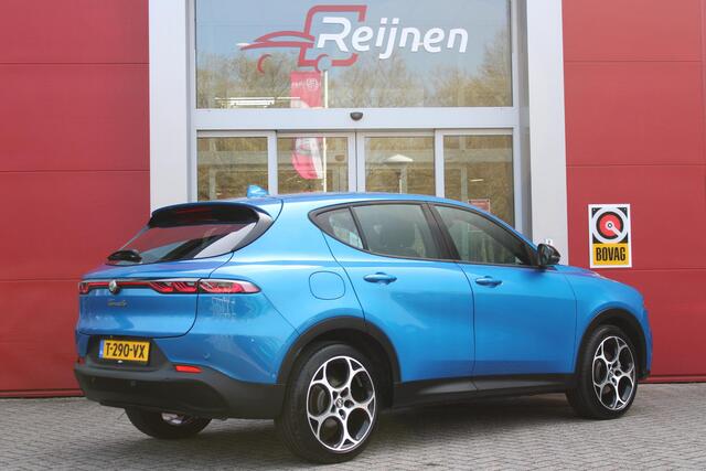 Alfa Romeo Tonale 1.5T 130PK Hybrid SPRINT | 360° CAMERA | NAVIGATIE | DRAADLOOS APPLE CARPLAY / ANDROID AUTO | 19 "INCH LICHTMETALEN VELGEN | ADAPTIVE CRUISE CONTROL | KEYLESS ENTRY / START | VOORSTOELEN / STUUR VERWARMD | VERWARMDE RUITENSPROEIERS | DRAADLOZE TELEFOONLAD