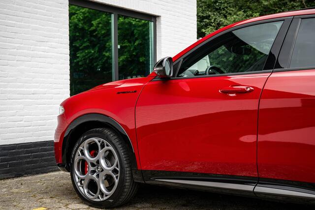 Alfa Romeo Tonale 1.3T 280pk PHEV Edizione Speciale Pano H/K Leder