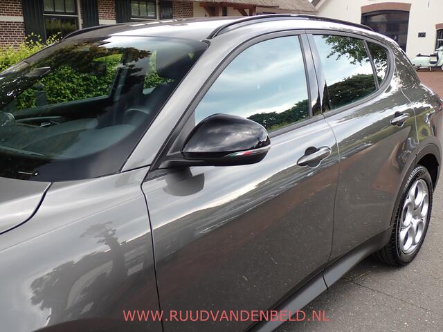 Alfa Romeo Tonale 1.5T Hybrid Sprint ADAP.CRUISE/SPORTLEER/CARPLAY/TREKHAAK