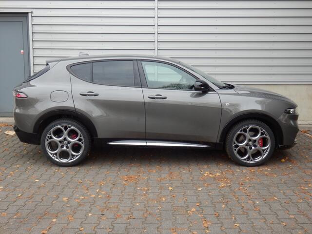 Alfa Romeo Tonale 1.5T Hybrid 160PK | TI- Uitvoering | Leder- Pakket |