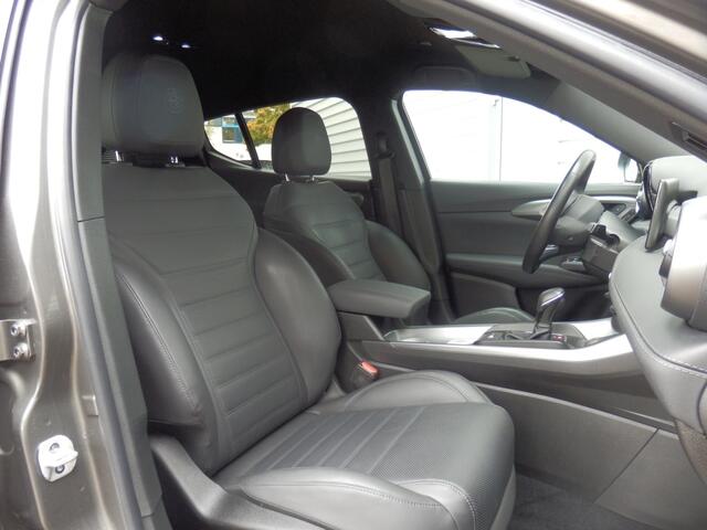 Alfa Romeo Tonale 1.5T Hybrid 160PK | TI- Uitvoering | Leder- Pakket |