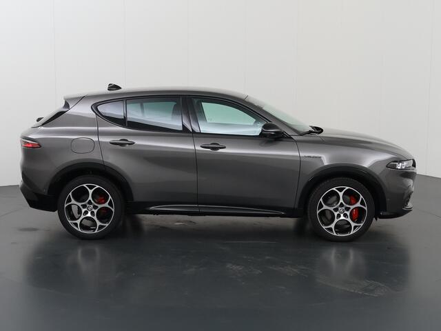 Alfa Romeo Tonale 1.5T Hybrid Veloce | Leder | 360 Graden Camera | Stoel/Stuurwielverwarming | Keyless |