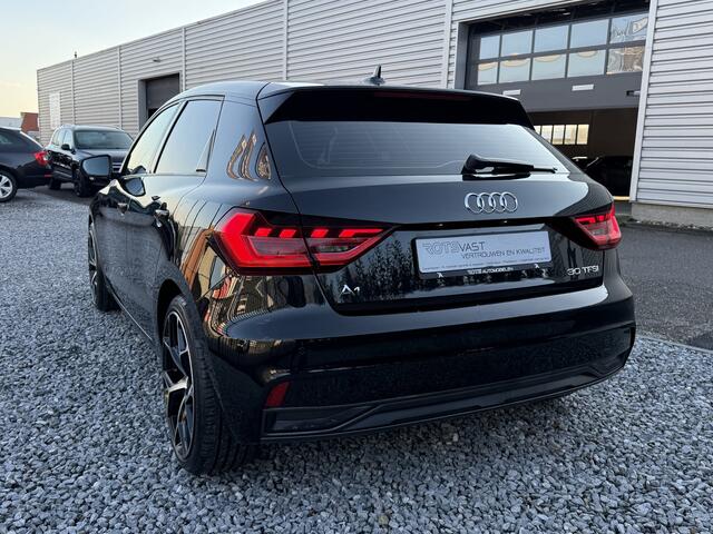 Audi A1 Sportback 30 TFSI Proline S-Tronic Carplay|Cruis|PDC|LED Zwart
