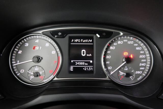 Audi A1 2.0 TFSI S1 Quattro S-Line | 332 PK | STOELVERW. |