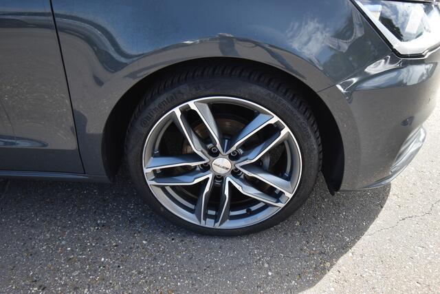 Audi A1 Sportback 1.0 TFSI , 5-PERS , NAVI , CLIMATR , PDC V+A , LMV17 , CR CONTR ,