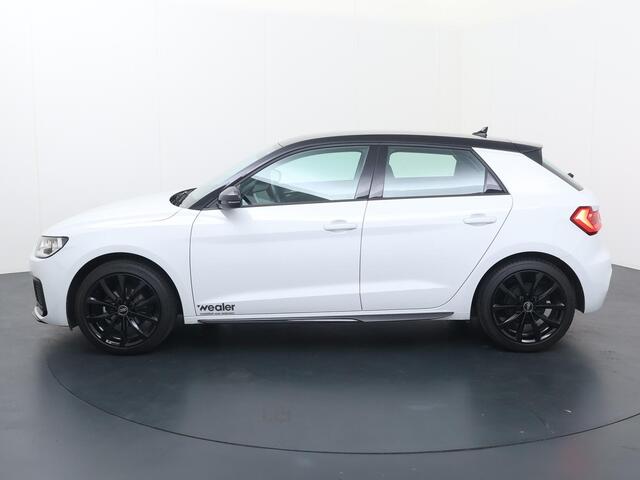Audi A1 Sportback Advanced edition 25 TFSI 70 kW / 95 pk 5 Audi Virtual cockpit | Cruise control | LED achterlichten | Optiekpakket zwart | Parkeersensoren achter | 17'' LMV | Apple Carplay/Android Auto | Sportstuur plus