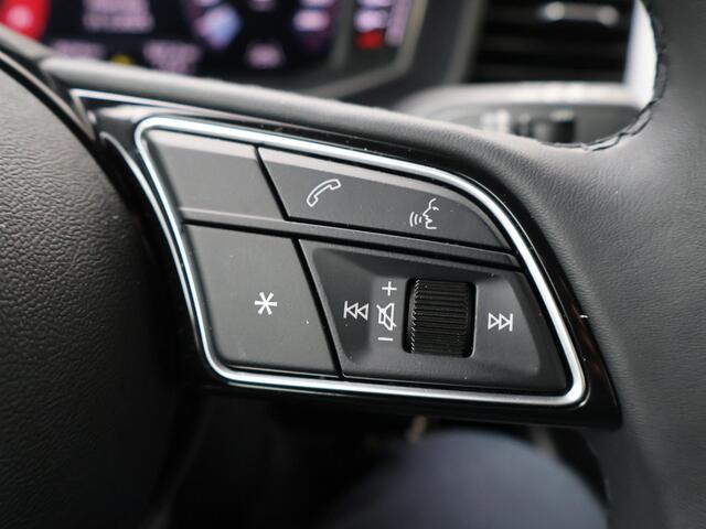 Audi A1 Sportback Advanced edition 25 TFSI 70 kW / 95 pk 5 Audi Virtual cockpit | Cruise control | LED achterlichten | Optiekpakket zwart | Parkeersensoren achter | 17'' LMV | Apple Carplay/Android Auto | Sportstuur plus