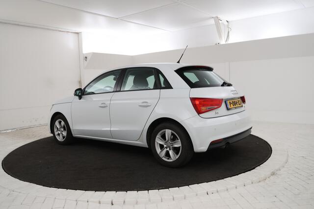 Audi A1 Sportback 1.0 TFSI Navigatie, Airco, Bluetooth