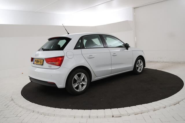 Audi A1 Sportback 1.0 TFSI Navigatie, Airco, Bluetooth