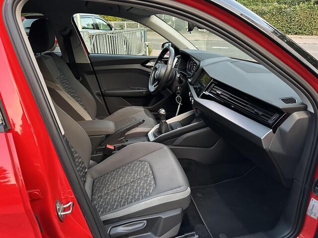 Audi A1 Sportback 30 TFSI 6-Bak Advanced Epic 1eEig|TwoTone|CarPlay|DAB|Rijstrook|Cruise