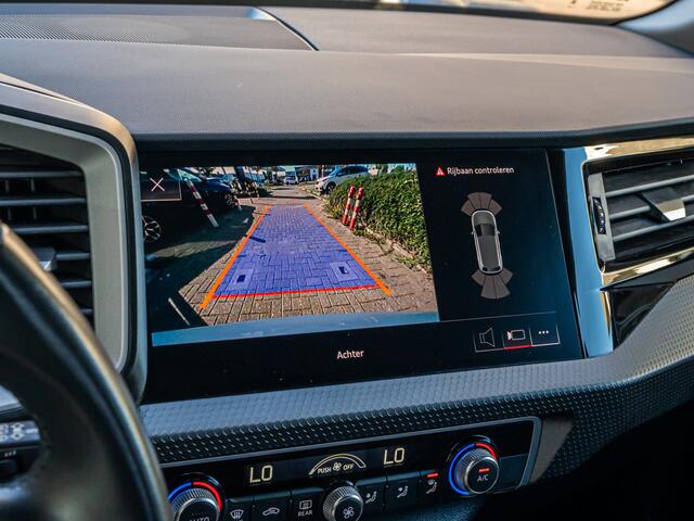 Audi A1 Sportback 30 TFSI S-Line edition BLACK OPTIC CAMERA LED 17 INCH