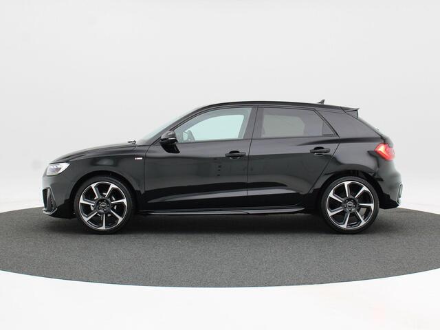 Audi A1 Sportback 25 TFSi Automaat S edition | Adaptive Cruise | Carplay | Navigatiesysteem | Parkeersensoren | Stoel Verwarming | LED | 18 Inch | 11.443 Km!!