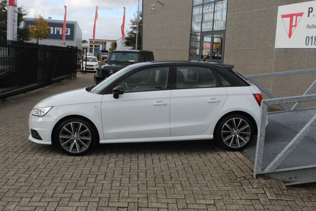 Audi A1 Sportback 1.0 TFSI Sport Pro Line S S-line/Navigatie/Stoelverwarming/Led voor en achter/Buitenspiegels verwarmd/Compleet onderhouden/Privacy glass/ Parkeersensoren