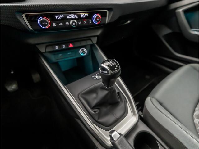 Audi A1 Sportback 30 TFSI Sport (APPLE CARPLAY, CLIMATE, LED KOPLAMPEN, GETINT GLAS, SFEERVERLICHTING, SPORTSTOELEN, CRUISE, LANE ASSIST, NIEUWSTAAT)