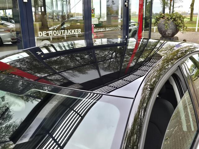 Audi A1 Sportback 1.0 TFSI Adrenalin S line | LM Velgen | Airconditioning | Centrale vergrendeling