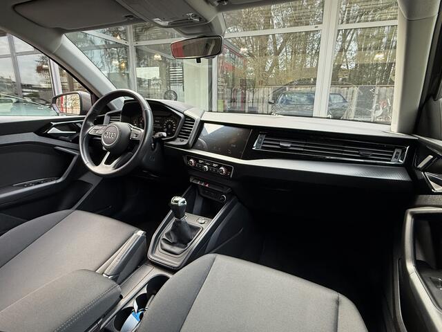 Audi A1 citycarver 25 TFSI *!* CARPLAY/ LED/ 17 INCH/ 29 DKM/ STOELVERWARMING *!*