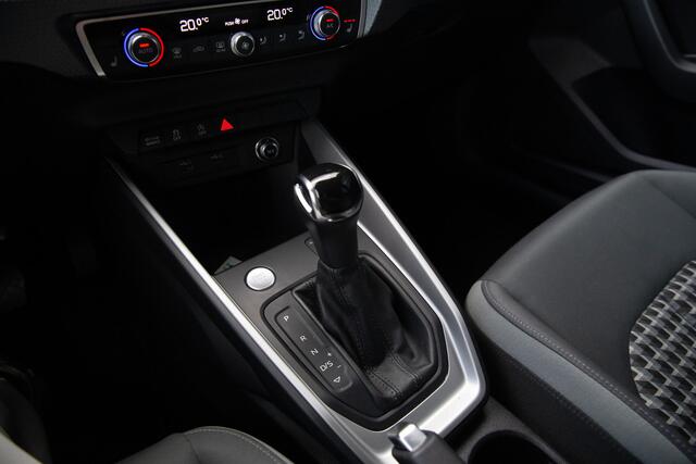 Audi A1 Sportback 40 TFSI S Line edition one 200pk Adap. cruise, Carplay, Stoelverwarming,