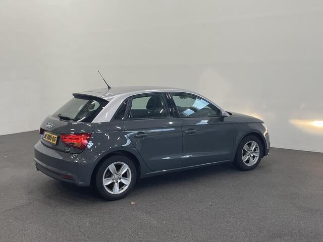 Audi A1 Sportback 1.0 TFSI 5 Deurs Navigatie Parkeersensoren voor+achter Clima Bluetooth Cruise Control Afwijkende dakkleur Nette auto!