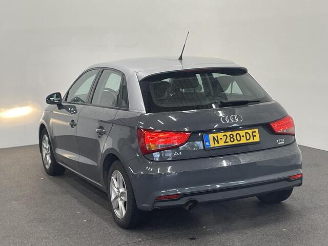 Audi A1 Sportback 1.0 TFSI 5 Deurs Navigatie Parkeersensoren voor+achter Clima Bluetooth Cruise Control Afwijkende dakkleur Nette auto!