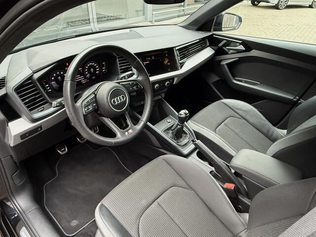 Audi A1 Citycarver 30 TFSI *!* 2x S-LINE *!* VIRTUAL/ CRUISE/ 18 INCH/ PDC/ STOELVERWARMING *!*