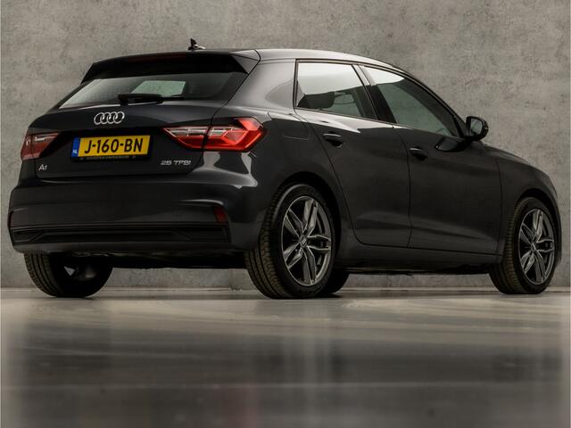 Audi A1 Sportback 25 TFSI Sport (APPLE CARPLAY, GROOT NAVI, CRUISE, SPORTSTOELEN, LEDER STUURWIEL, LANE ASSIST, NIEUWE APK, NIEUWSTAAT)