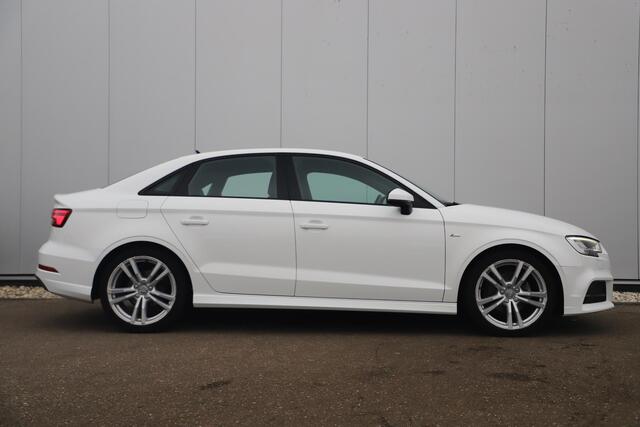 Audi A3 Limousine 30 TFSI Sport S Line Edition NAP! Automaat Half Leder Sportstoelen 18 inch Full LED Navigatie Bluetooth Cruise Parkeersensor
