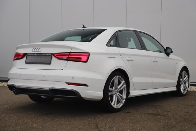 Audi A3 Limousine 30 TFSI Sport S Line Edition NAP! Automaat Half Leder Sportstoelen 18 inch Full LED Navigatie Bluetooth Cruise Parkeersensor