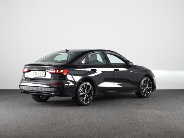 Audi A3 Limousine 30 TFSI Advanced edition 116pk | Sportstoelen | 18 inch Lichtmetalen velgen | Navigatie | Led koplampen | Apple Carplay / Android Auto