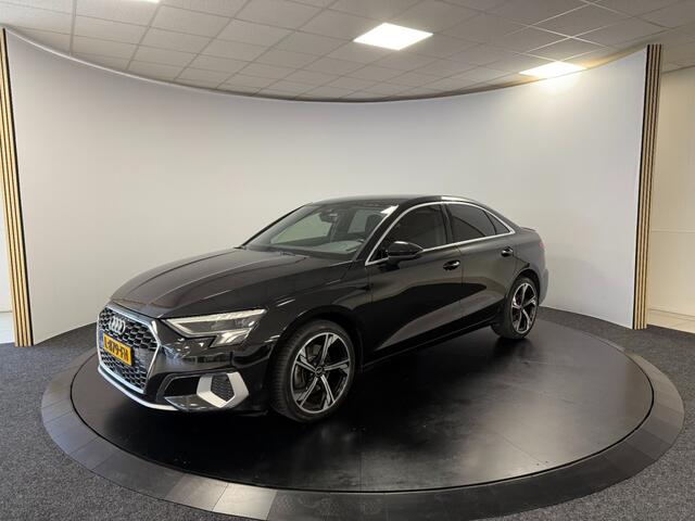Audi A3 30 TFSI ambient light S-tronic Carplay Lane assist