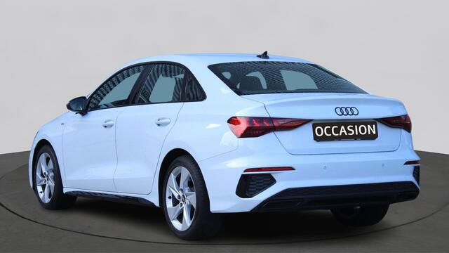 Audi A3 Limousine 30 TFSI 110pk S Edition S-tronic / Navigatie / Apple Carplay / LED
