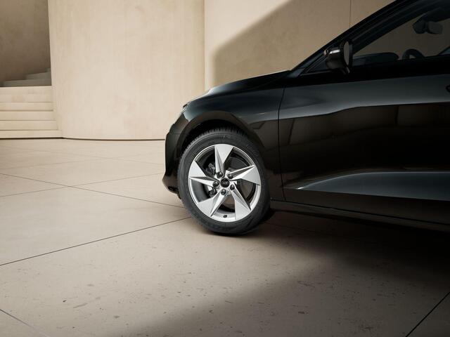 Audi A3 Limousine Advanced edition 30 TFSI 85 kW / 116 PK Limousine Audi A3 Limousine 30 TFSI Advanced edition · Comfortpakket plus · Optiekpakket zwart plus · Assistance pakket