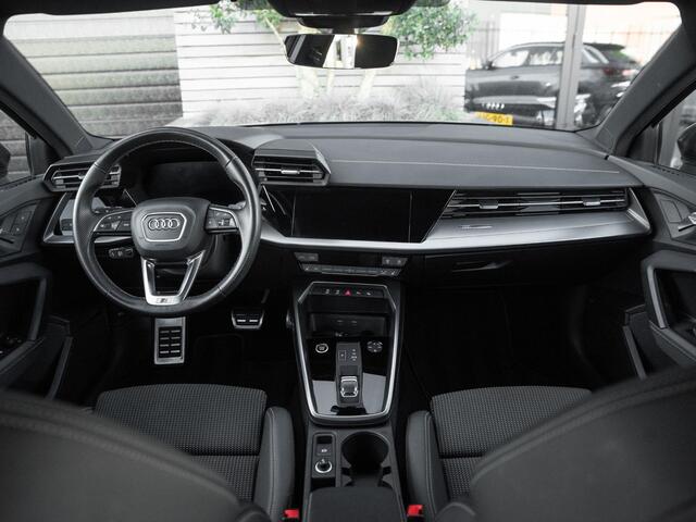 Audi A3 Limousine 35 TFSI S edition 2x S-Line ACC Stoelv 18 Inch