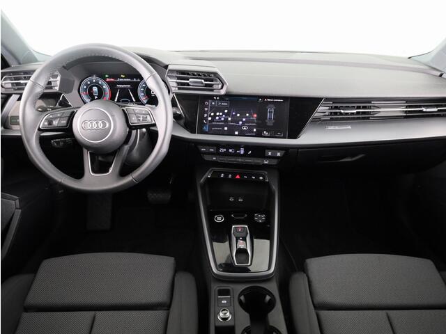 Audi A3 Limousine 30 TFSI Advanced edition 116pk | Sportstoelen | Led verlichting | Navigatie | Apple Carplay/ Andriod auto