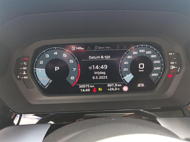 Audi A3 Limousine 35 TFSI edition one 150 PK !!/ / AUT/ Metallic/ Manhattangrijs/ Digitale cockpit/ / Camera/ S line Int. + Ext./ / Led/ Panoramadak/ Parkeersensoren/ 18 lmv