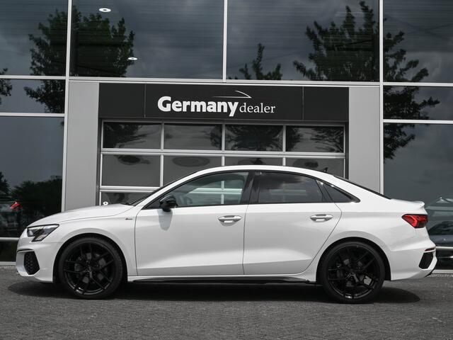 Audi A3 Limousine 35TFSI S edition RS-Zetels 19-Inch ACC M-Led Navi RS-Stuur Virtual Lane