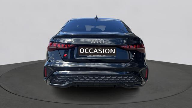 Audi A3 Limousine 30 TFSI 116Pk S edition / Parking Plus / Comfort Plus / Privacyglas