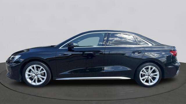 Audi A3 Limousine 30 TFSI 116Pk S edition / Parking Plus / Comfort Plus / Privacyglas