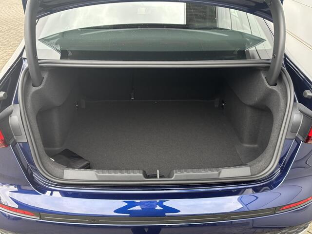 Audi A3 Limousine Pro Line 35 TFSI 110 kW / 150 pk Limousine 7 versn | Achteruitrij-Camera | Sfeerverlichting | Adaptieve Cruise Control |