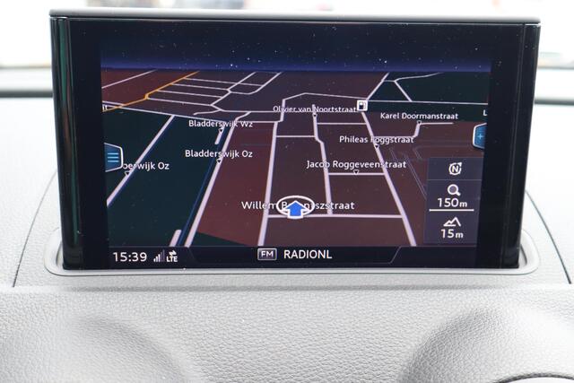 Audi A3 Limousine 1.0 TFSI Airco, Navigatie, Stoelverwarming, Elektrische ramen