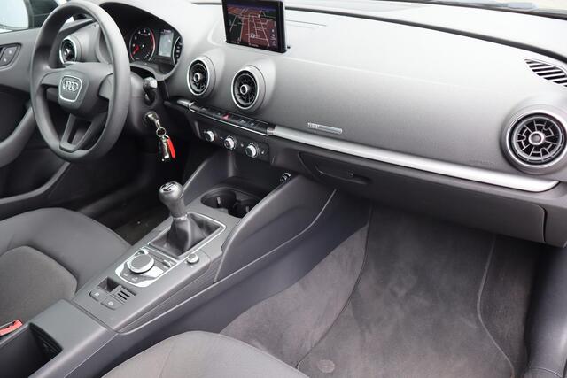 Audi A3 Limousine 1.0 TFSI Airco, Navigatie, Stoelverwarming, Elektrische ramen