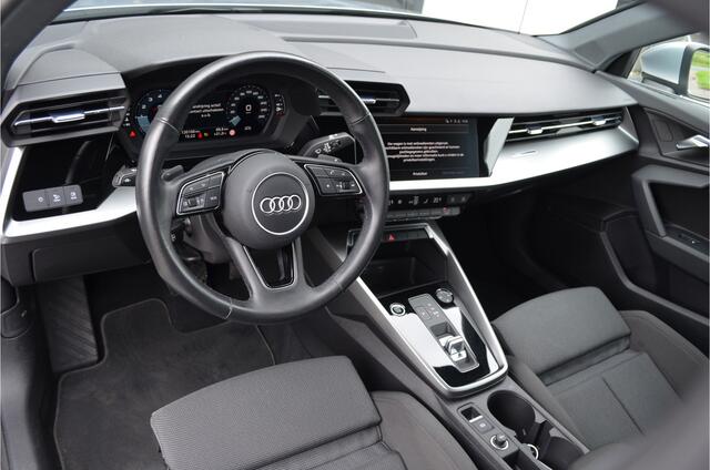 Audi A3 Limousine 35 TFSI Business edition Virtual Cockpit | Carplay | Sportstoelen | Navi | NL auto | LED koplampen