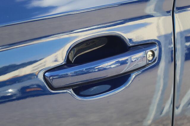 Audi A3 Limousine 2.0 TFSI S3 quattro Panoramadak/Navigatie/Virtual cockpit/Parkeersensoren rondom/Apple carplay/Adaptive cruise control/Stoelverwarming/Climate control/DAB/18'' Lichtmetalen velgen.