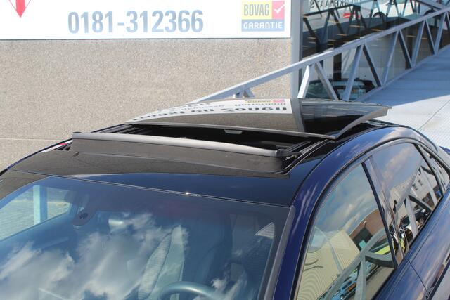 Audi A3 Limousine 2.0 TFSI S3 quattro Panoramadak/Navigatie/Virtual cockpit/Parkeersensoren rondom/Apple carplay/Adaptive cruise control/Stoelverwarming/Climate control/DAB/18'' Lichtmetalen velgen.