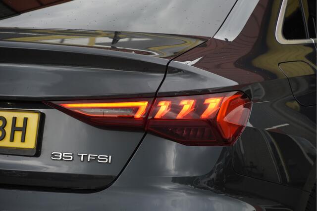 Audi A3 Limousine 35 TFSI 150PK! Automaat Business Edition BJ2021 Lmv 17" | Led | Pdc | Navi | Dynamische knipperlichten | Achteruitrijcamera | App-Connect | Virtual cockpit | Climate control | Cruise control | Sportstoelen | Verwarmde voorstoelen | Extra getint 